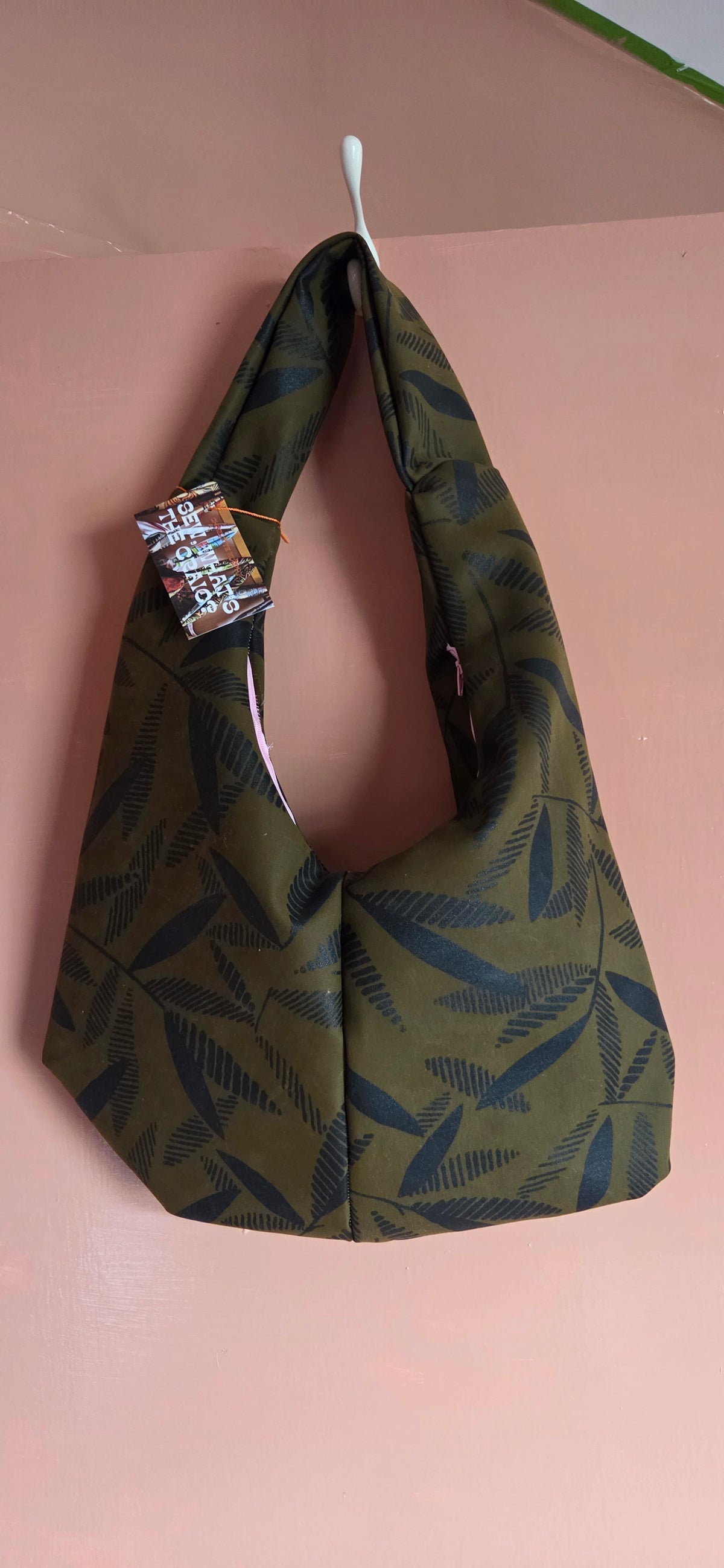 OLIVE GREEN